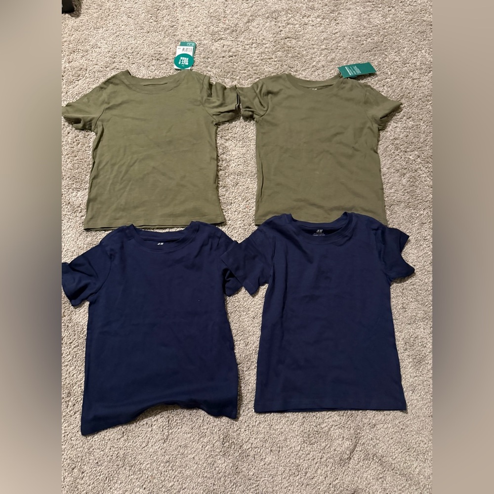 BRAND NEW!! H&M 4-Pack Kids Unisex Olive Green and Navy Blue T-Shirts